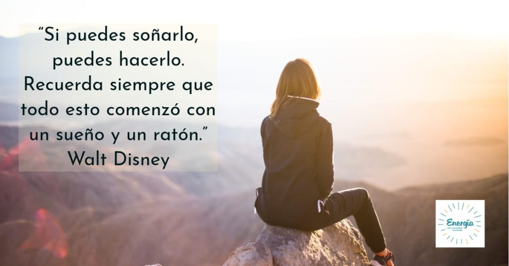 Walt Disney — «Si puedes soñarlo, puedes hacerlo. Recuerda siempre que todo esto comenzó con un sueño y un ratón». Alcanza tus sueños y ¡Empieza aquí tu transformación